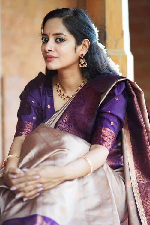 Load image into Gallery viewer, Splendorous Grey Soft Silk Saree With Felicitous Blouse Piece
