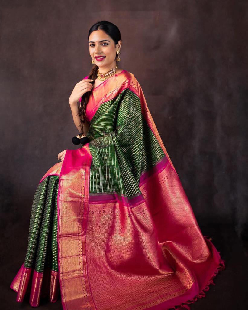 Hypnotic Green Soft Silk Saree With Fancifull Blouse Piece