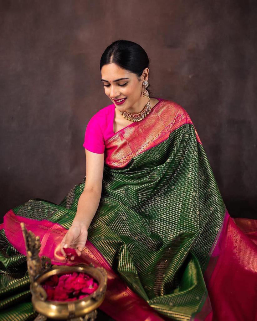 Hypnotic Green Soft Silk Saree With Fancifull Blouse Piece