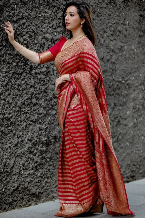 Load image into Gallery viewer, Stylish Red Soft Silk Saree With Blooming Blouse Piece
