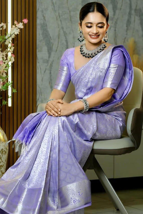 Load image into Gallery viewer, Glorious Lavender Soft Silk Saree With Arresting Blouse Piece
