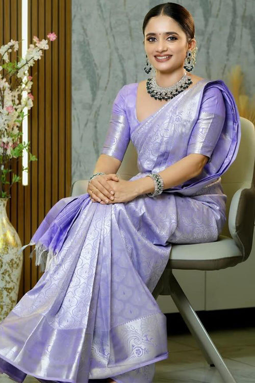 Load image into Gallery viewer, Glorious Lavender Soft Silk Saree With Arresting Blouse Piece
