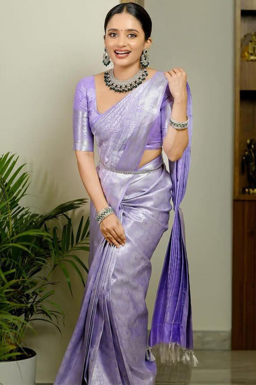 Load image into Gallery viewer, Glorious Lavender Soft Silk Saree With Arresting Blouse Piece
