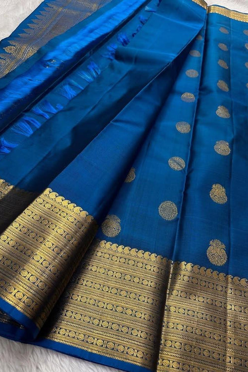 Load image into Gallery viewer, Precious Blue Soft Silk Saree With Phenomenal Blouse Piece
