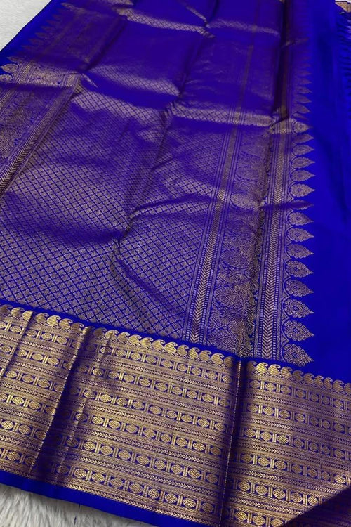 Load image into Gallery viewer, Chatoyant Royal Blue Soft Silk Saree With Embrocation Blouse Piece
