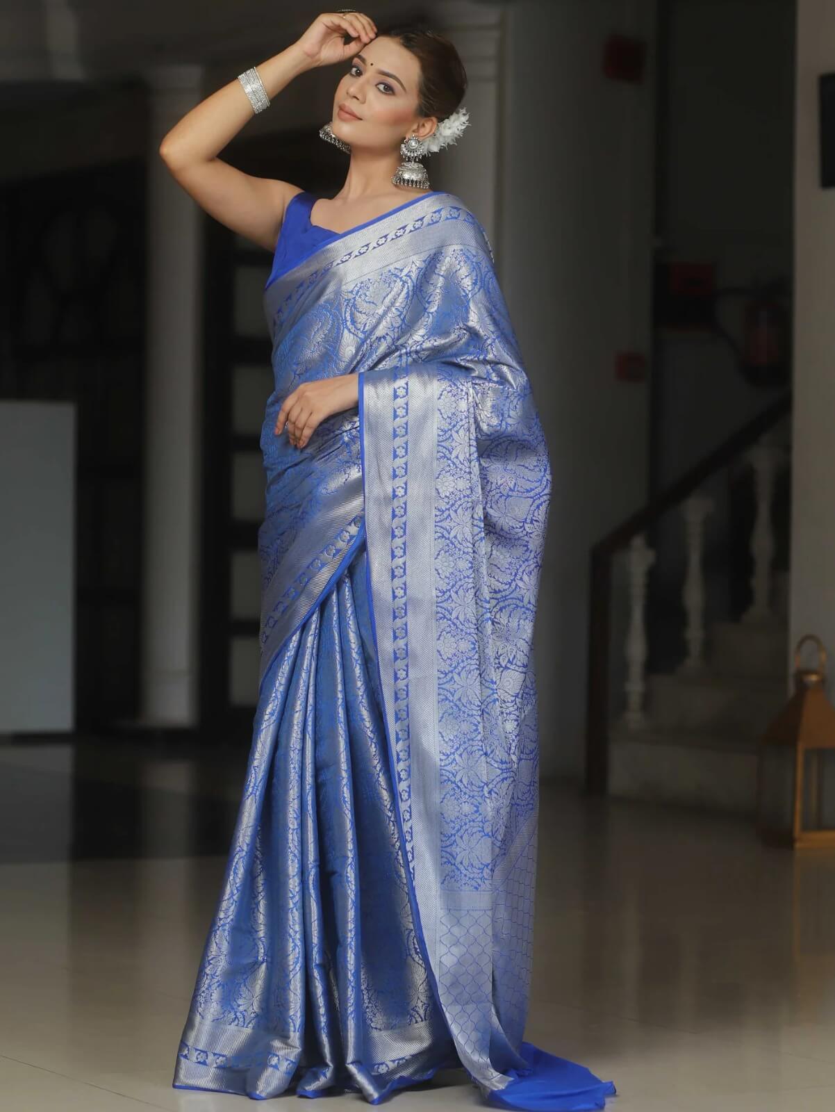 Hypnotic Royal Blue Soft Silk Saree With Exquisite Blouse Piece