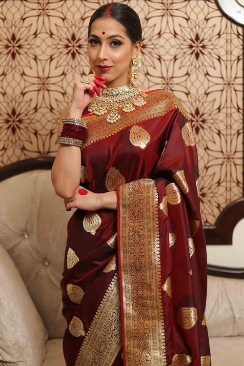 Load image into Gallery viewer, Groovy Wine Soft Silk Saree With Engrossing Blouse Piece
