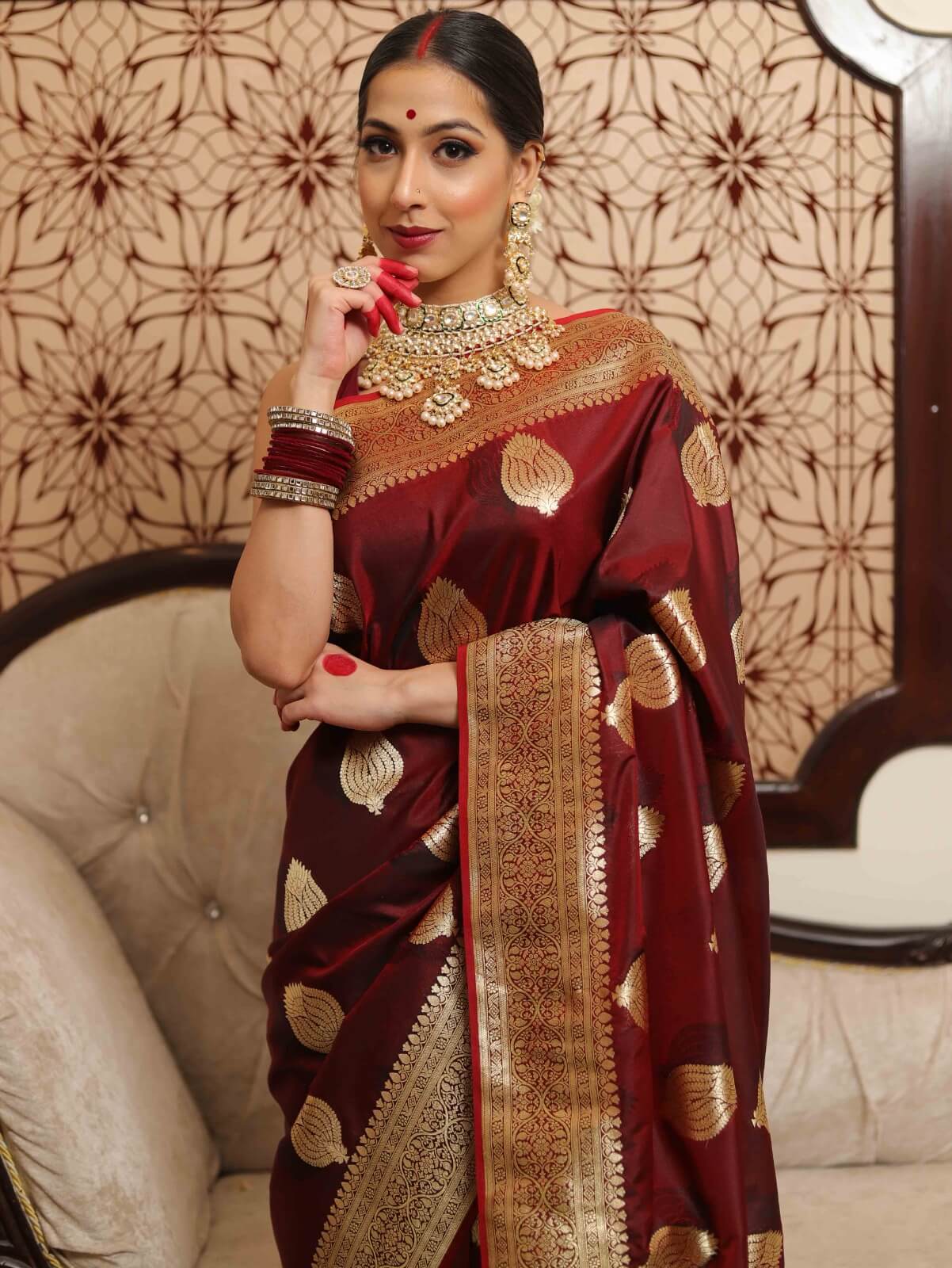 Groovy Wine Soft Silk Saree With Engrossing Blouse Piece