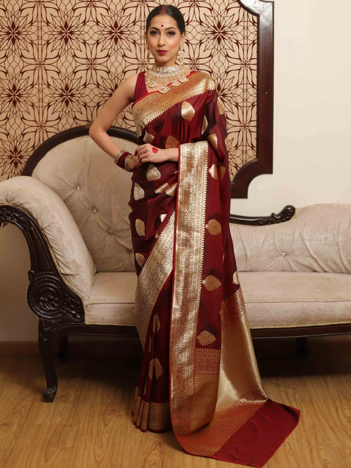 Groovy Wine Soft Silk Saree With Engrossing Blouse Piece