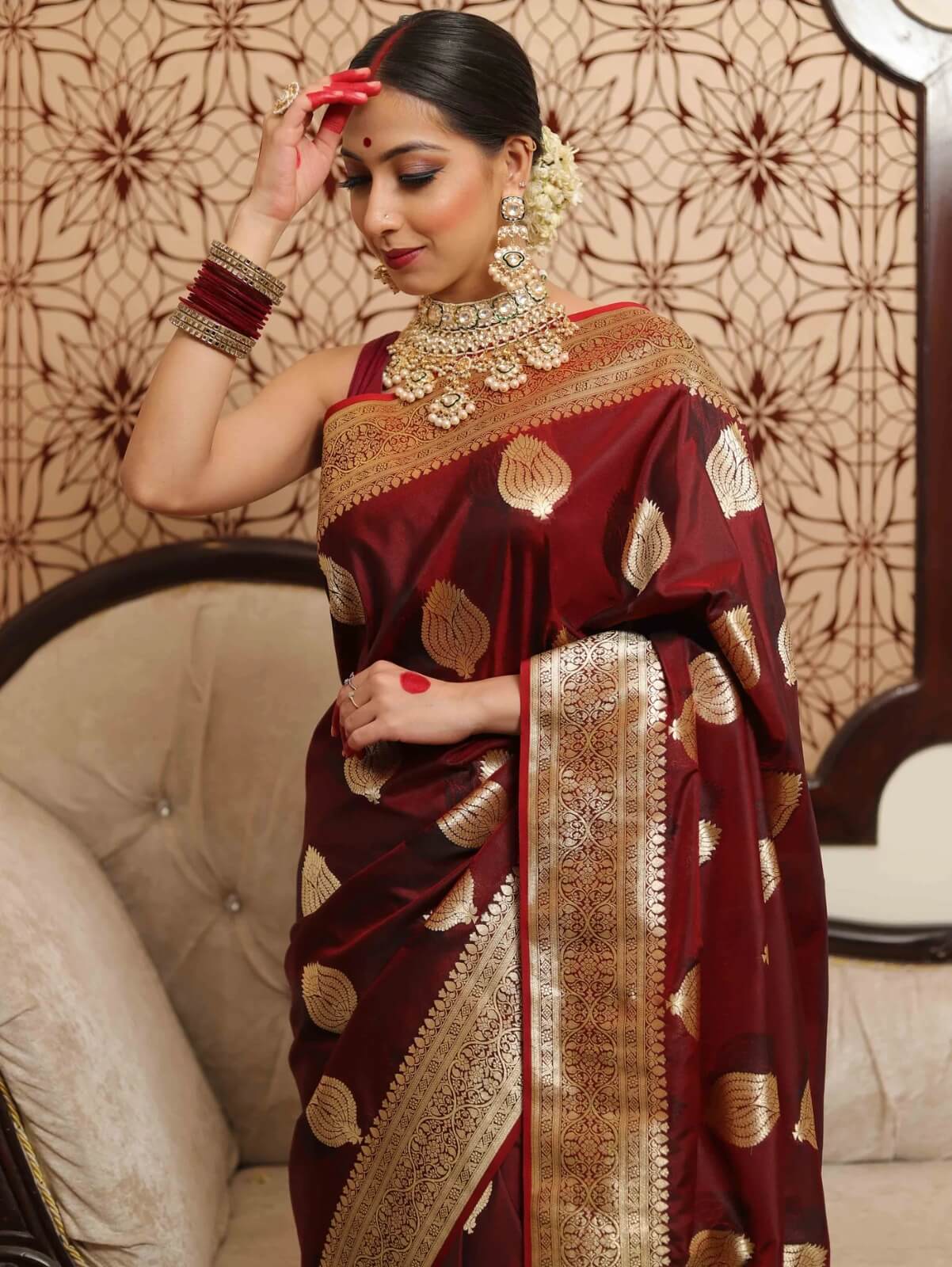 Groovy Wine Soft Silk Saree With Engrossing Blouse Piece