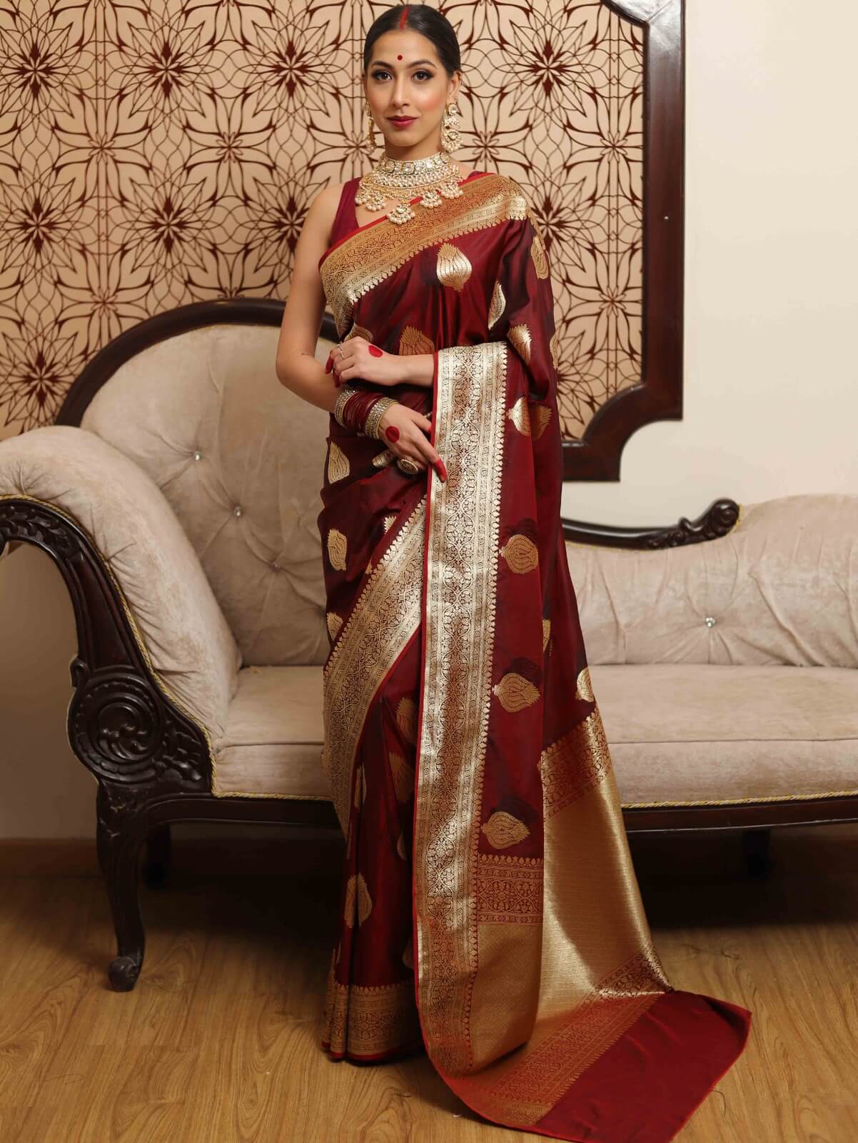 Groovy Wine Soft Silk Saree With Engrossing Blouse Piece