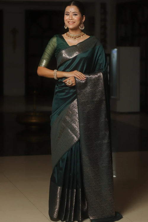 Load image into Gallery viewer, Gratifying Dark Green Soft Silk Saree With Attractive Blouse Piece
