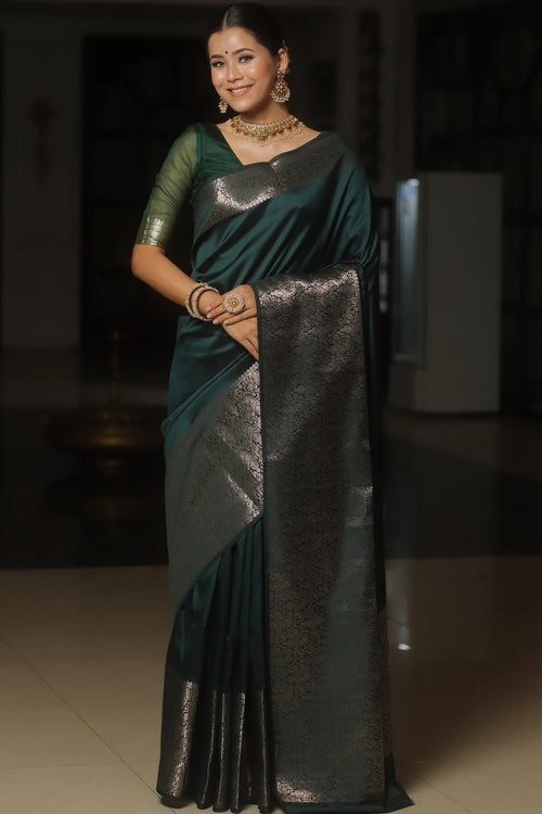 Load image into Gallery viewer, Gratifying Dark Green Soft Silk Saree With Attractive Blouse Piece
