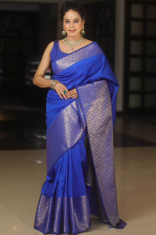 Load image into Gallery viewer, Extraordinary Royal Blue Soft Silk Saree With Amazing Blouse Piece
