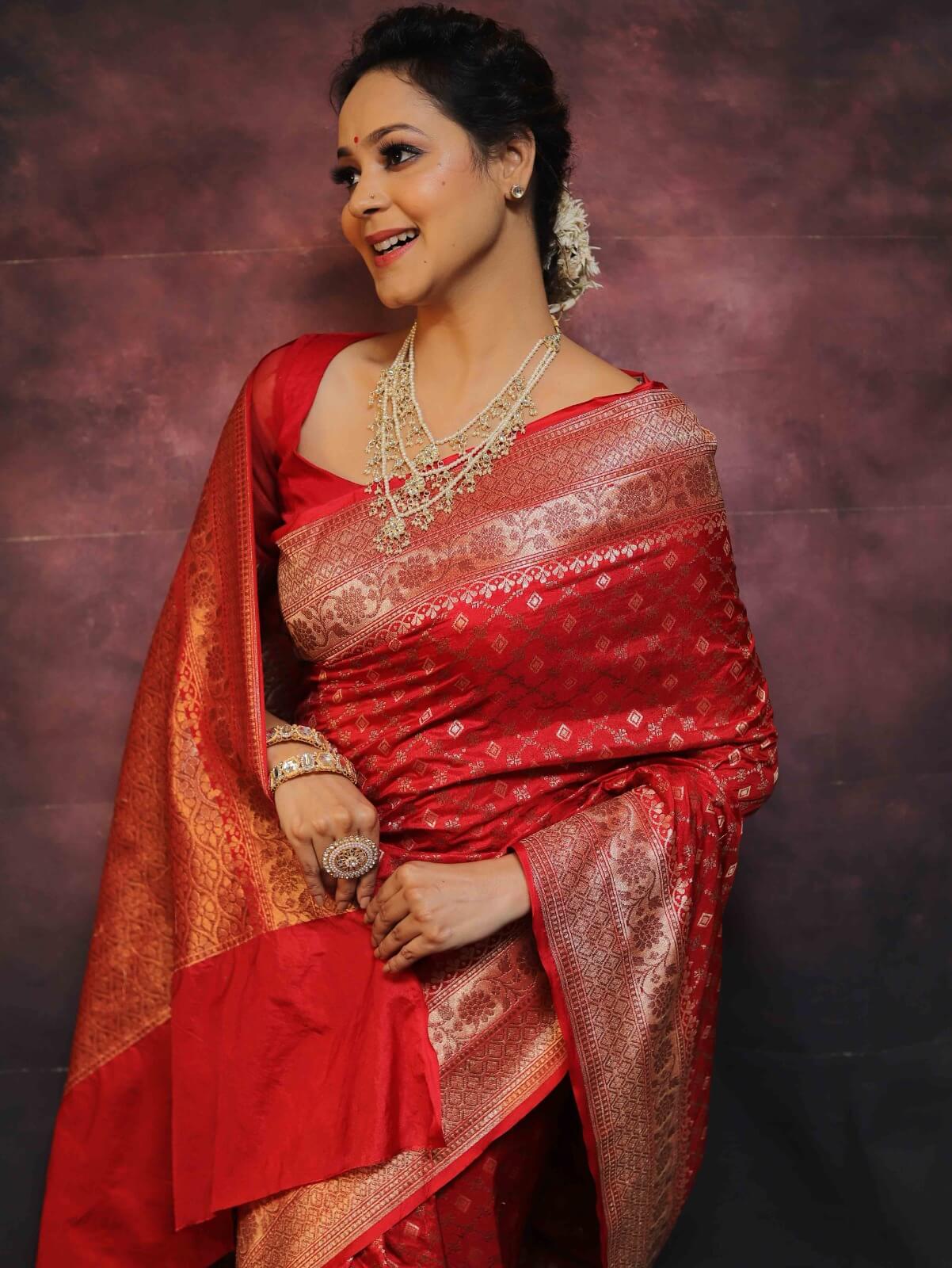 Classy Red Soft Silk Saree With Wonderful Blouse Piece