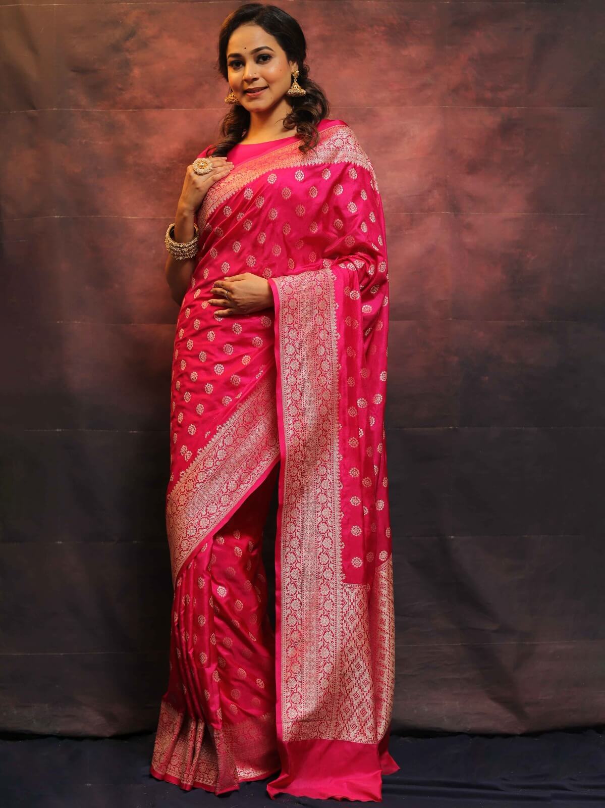 Lovely Dark Pink Soft Silk Saree With Invaluable Blouse Piece