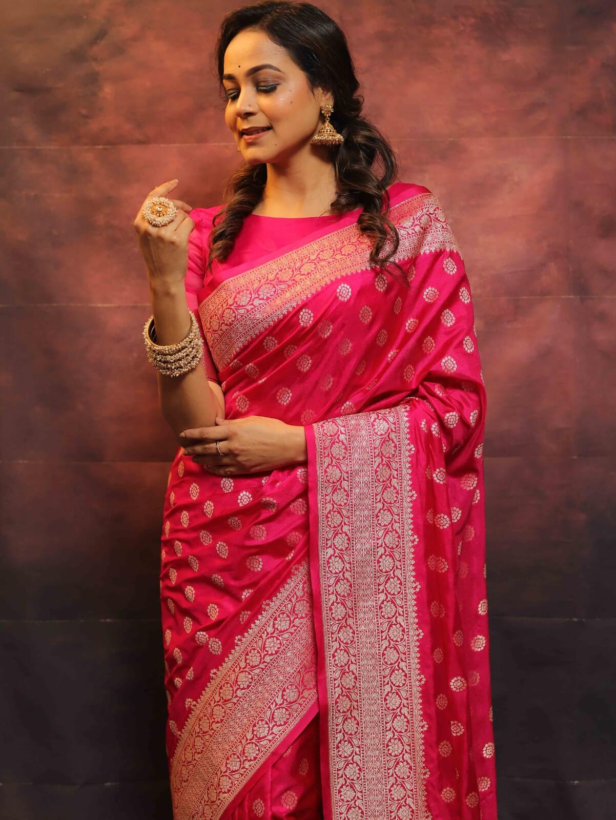 Lovely Dark Pink Soft Silk Saree With Invaluable Blouse Piece