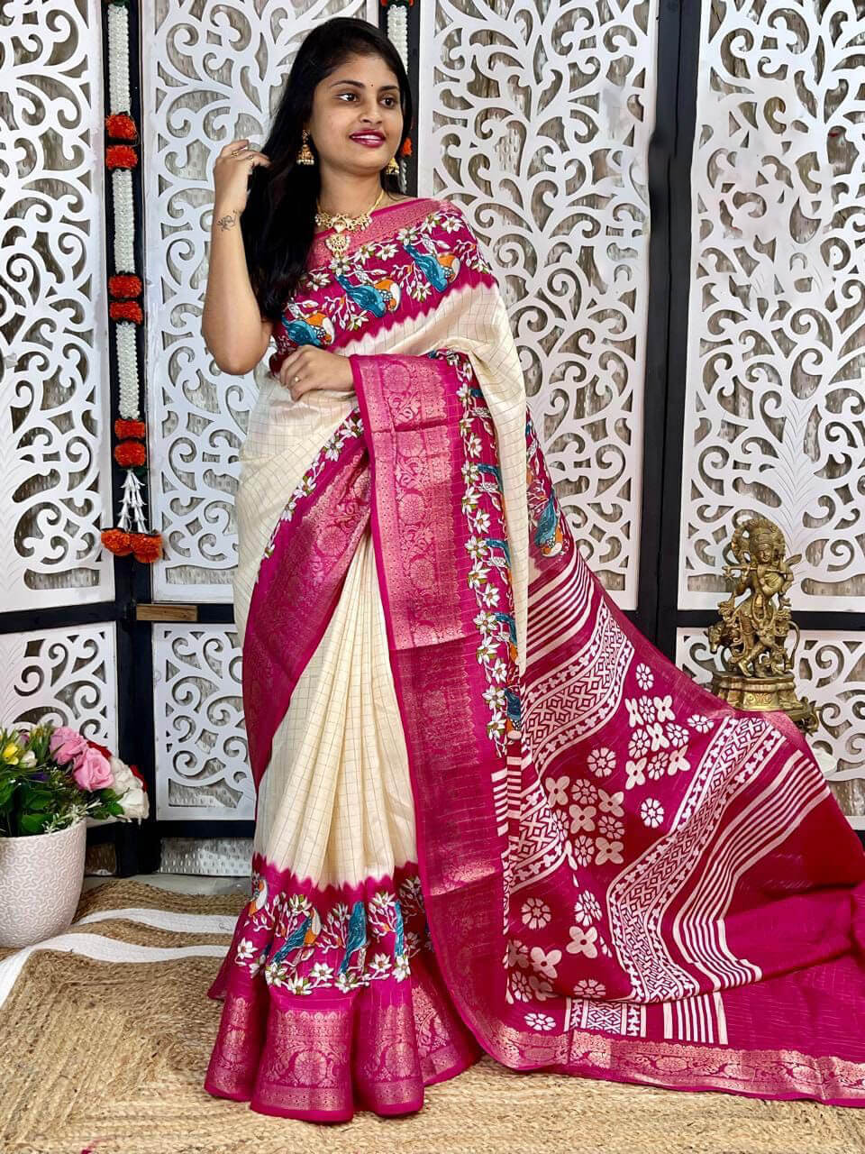 Gossamer Beige Digital Printed Dola Silk Saree With Demesne Blouse Piece