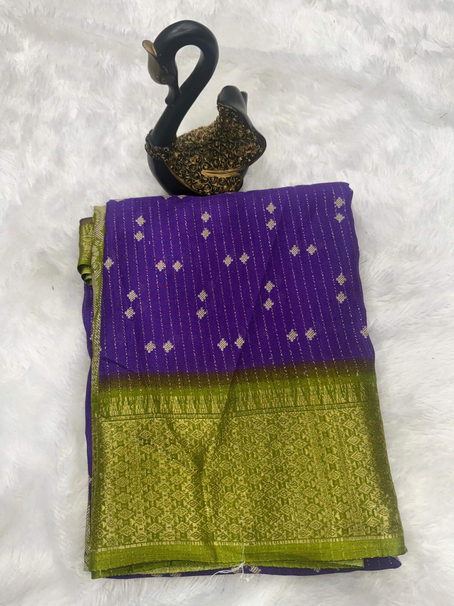 Supernal Purple Printed Dola Silk Saree With Luxuriant Blouse Piece