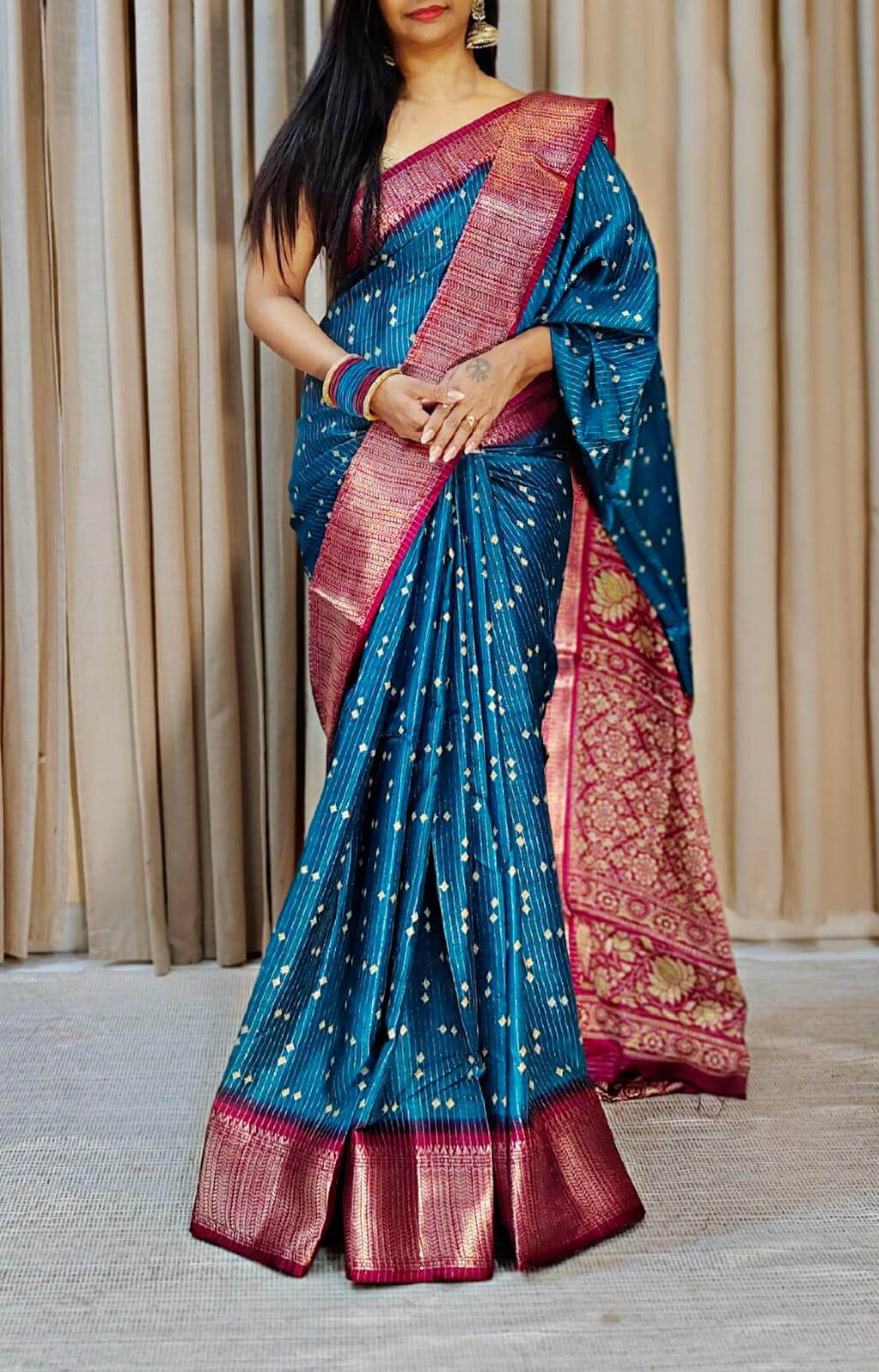 Smashing Teal Blue Digital Printed Dola Silk Saree With Redolent Blouse Piece