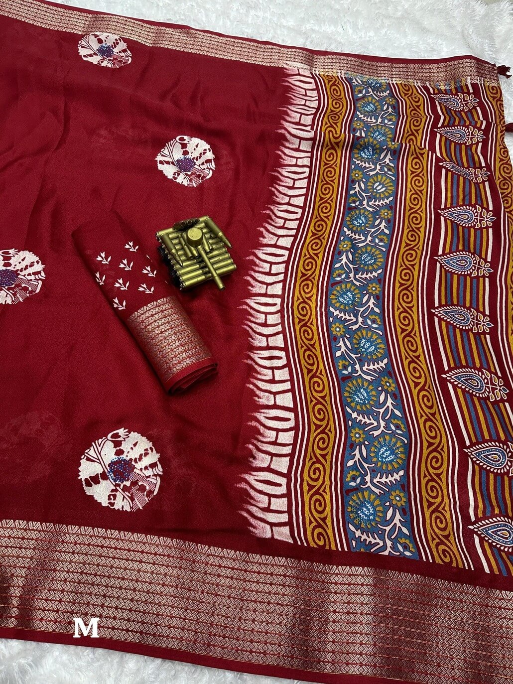 Classic Maroon Digital Printed Dola Silk Saree With Bewitching Blouse Piece