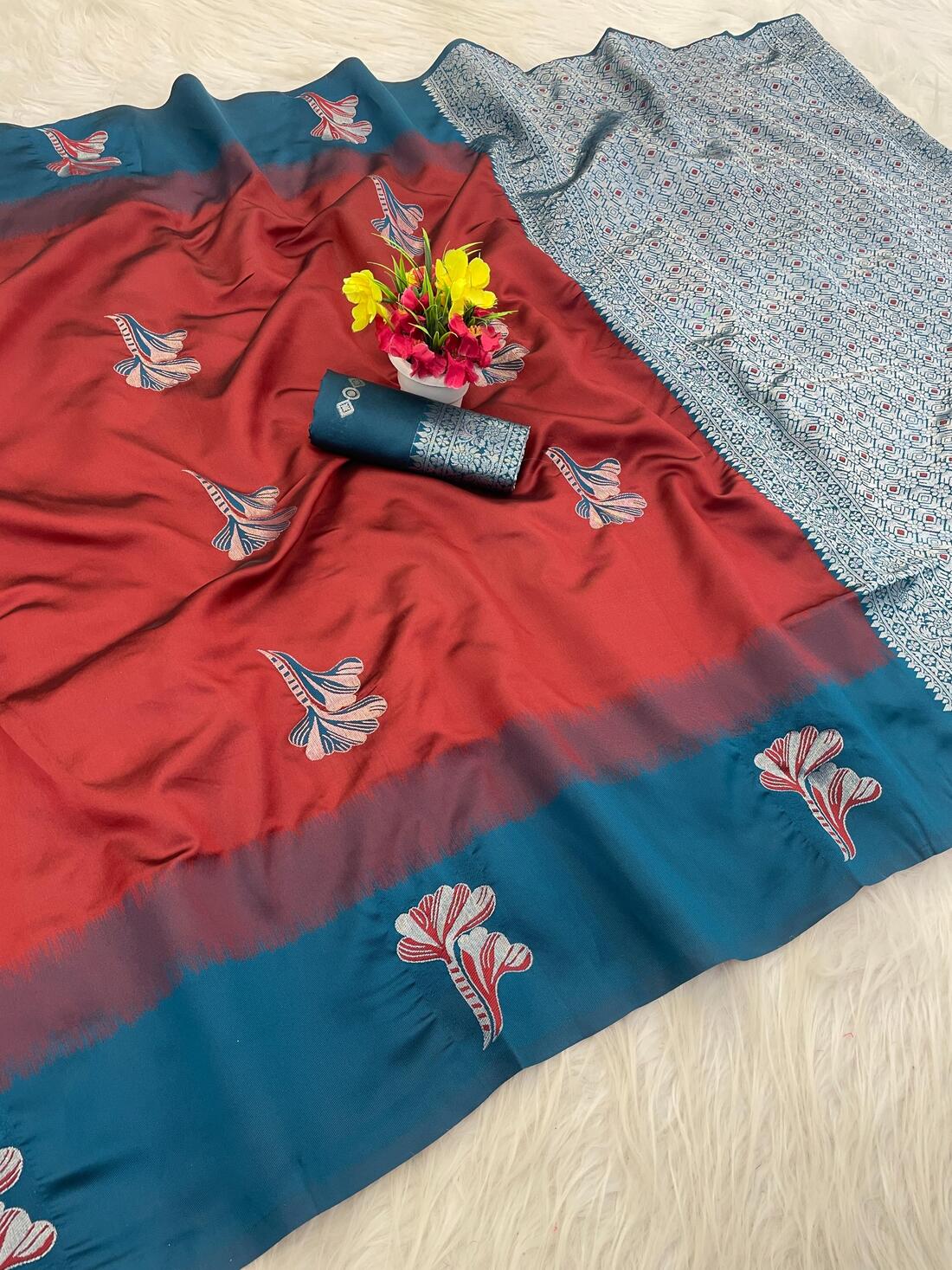 Adorable Red Soft Silk Saree With Splendorous Blouse Piece