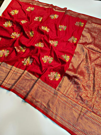 Ethnic Red Banarasi Dola Silk Saree With Deserving Blouse Piece