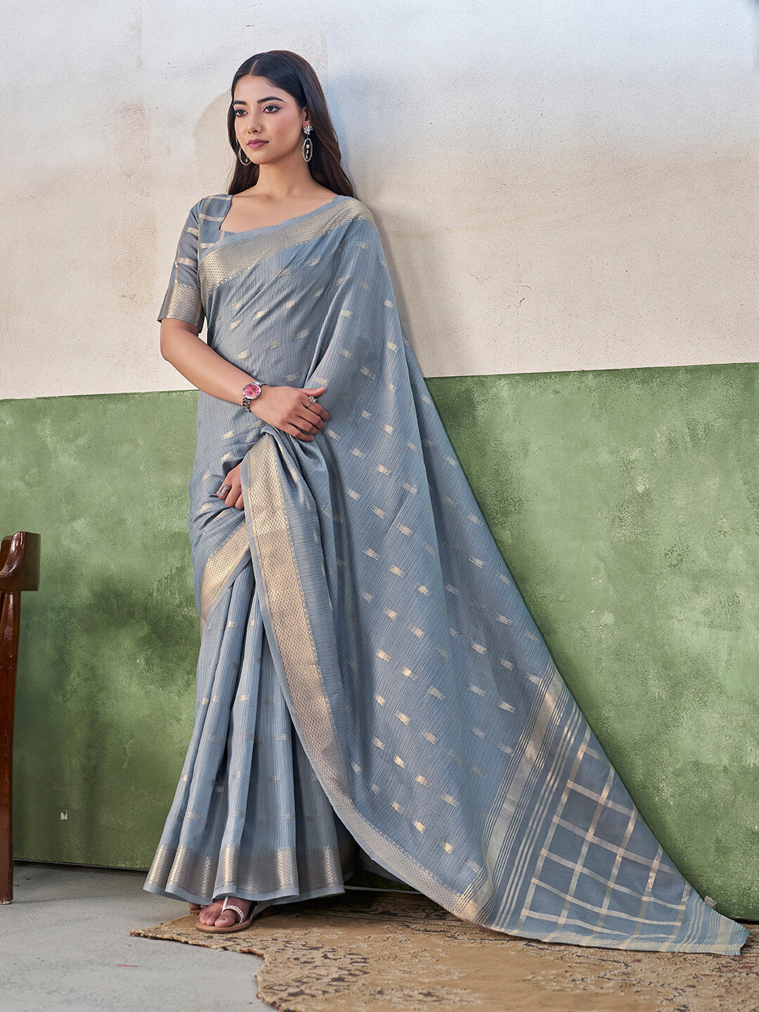 Flameboyant Grey Zari Weaving Linen Silk Saree With Blissful Blouse Piece