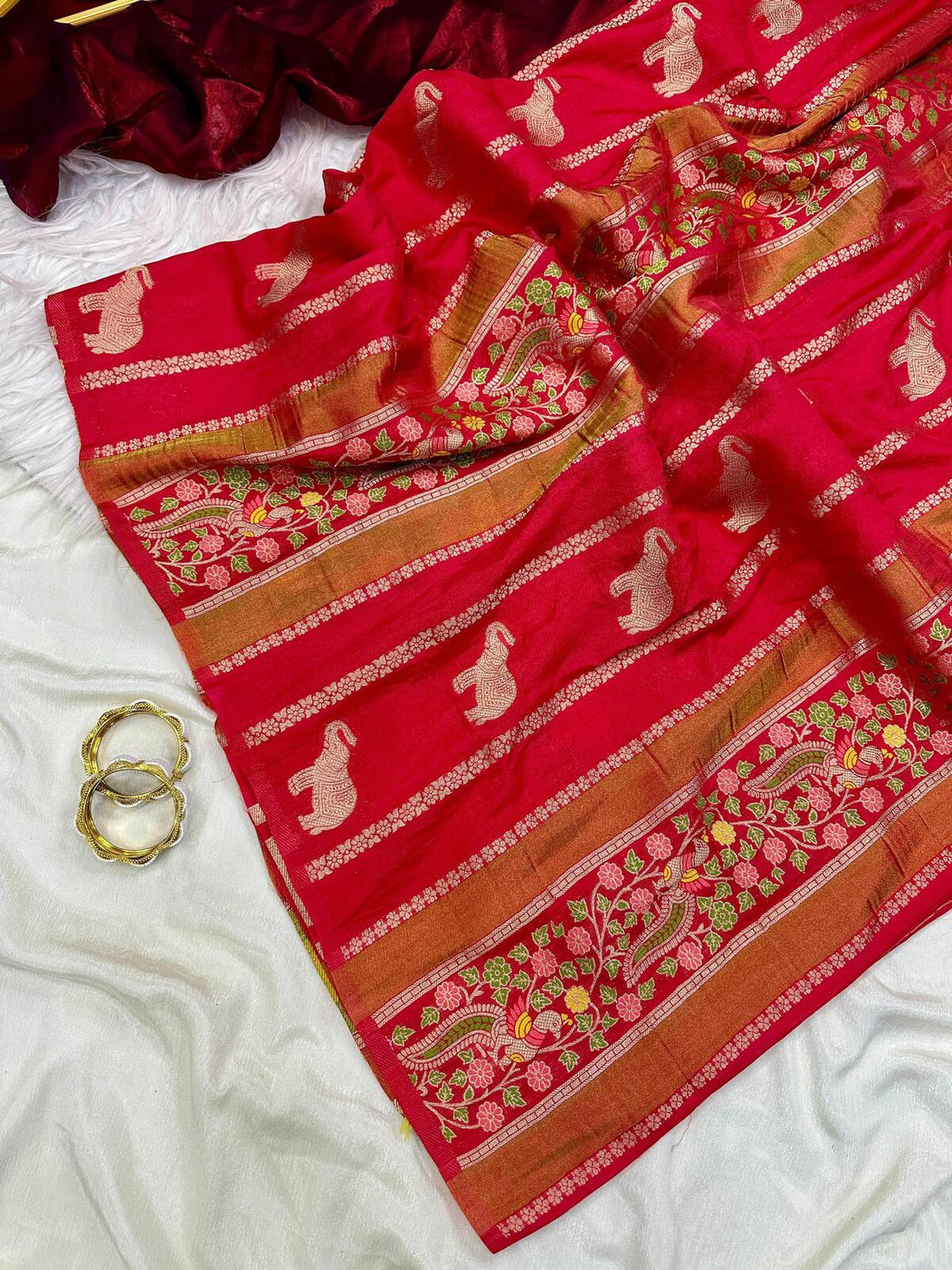 Murmurous Red Banarasi Tissue Silk Saree With Sophisticated Blouse Piece