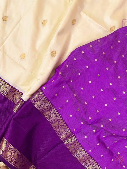 Ebullience Beige Pure Banarasi Silk Saree With Chatoyant Blouse Piece