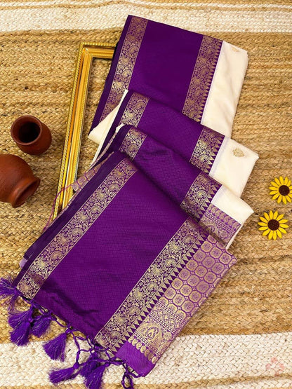 Ebullience Beige Pure Banarasi Silk Saree With Chatoyant Blouse Piece