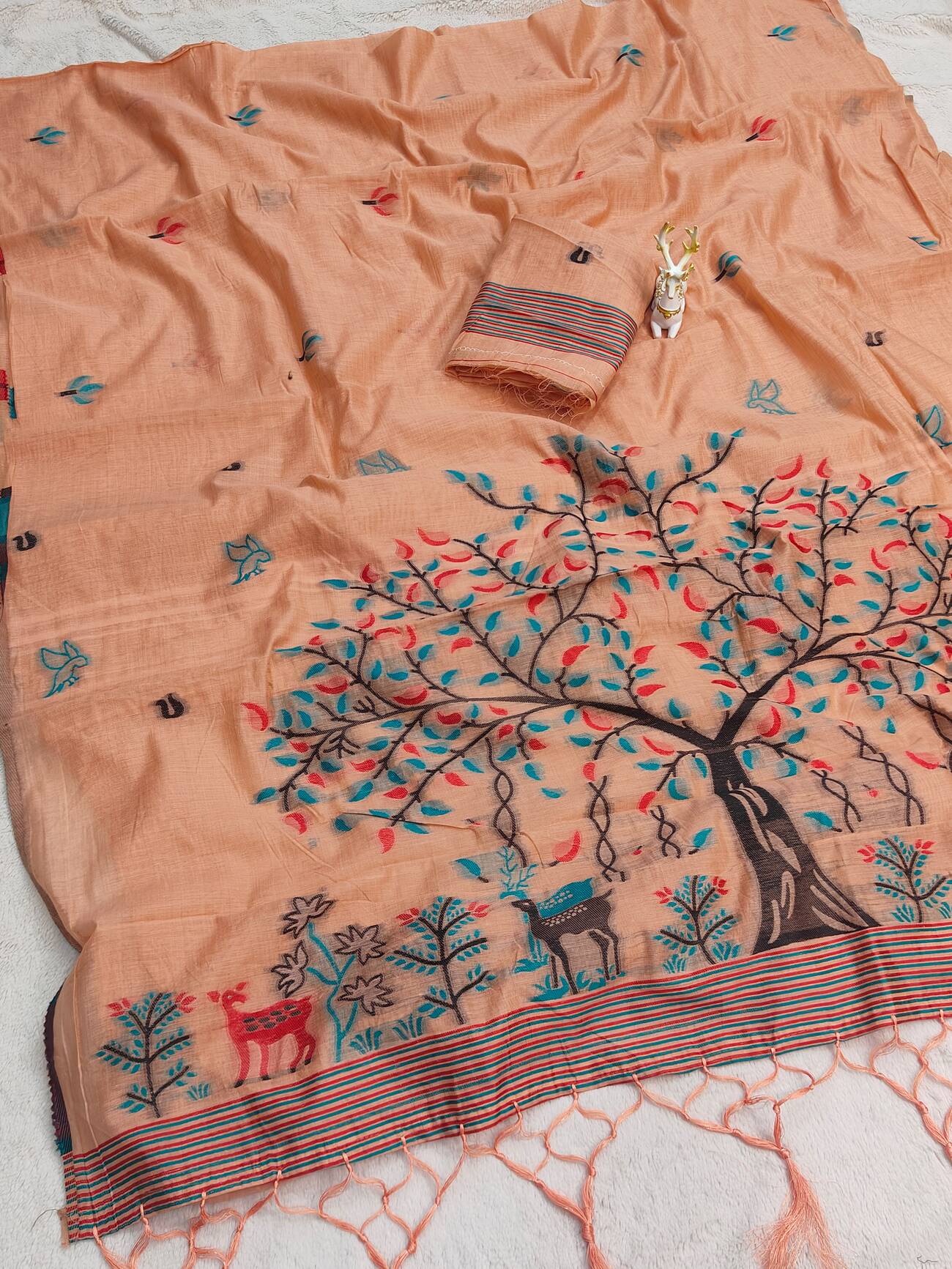 Resplendent Peach Pure Munga Cotton Silk Saree With Flamboyant Blouse Piece