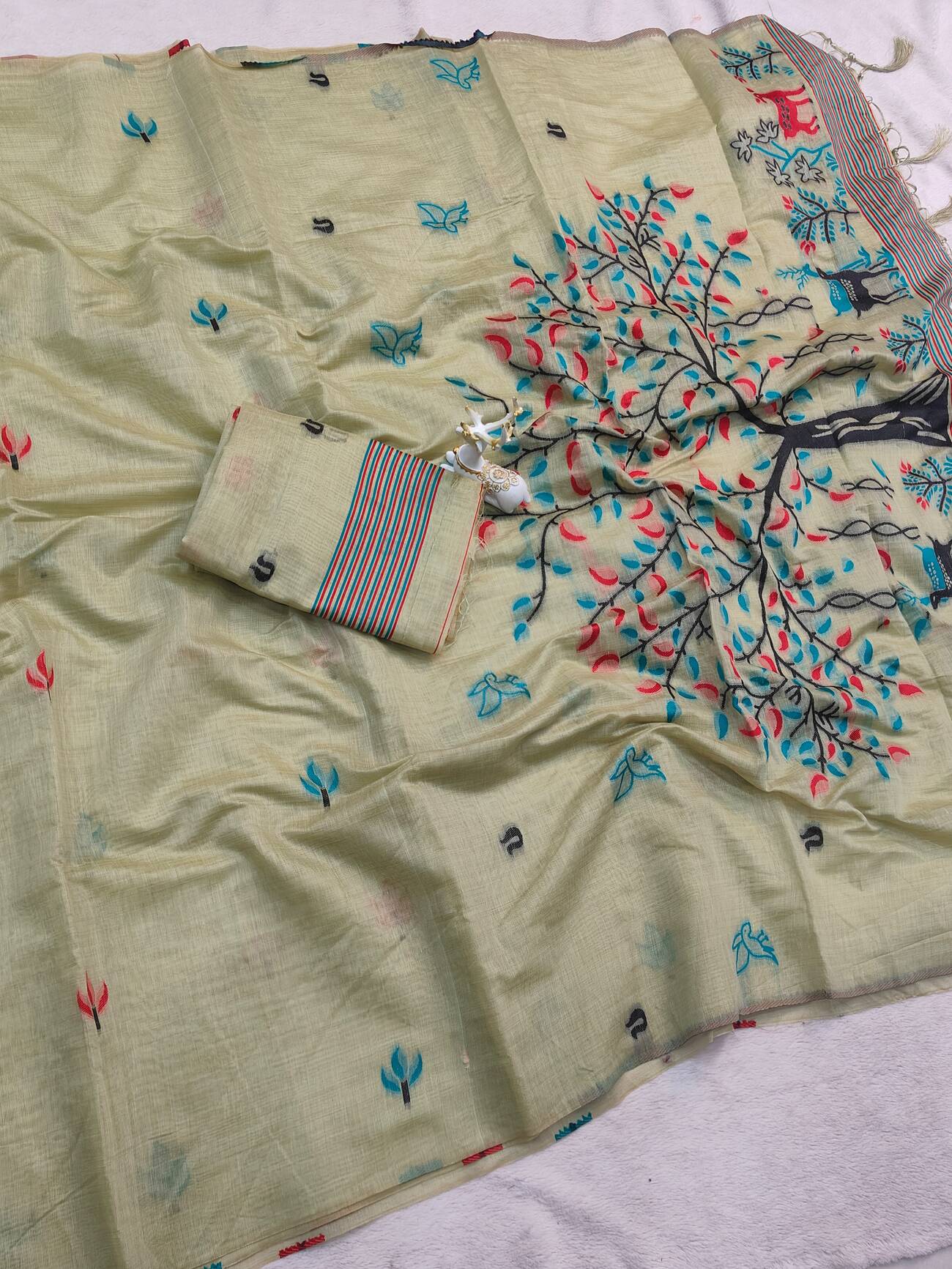 Fantabulous Pista Pure Munga Cotton Silk Saree With Marvellous Blouse Piece