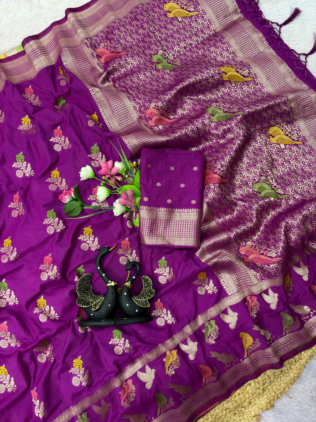 Bucolic Purple Banarasi Khadi Silk Saree With Pleasurable Blouse Piece