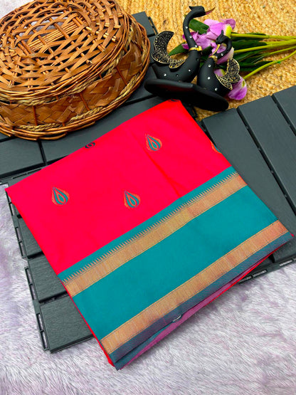 Divine Dark Pink Paithani Silk Saree With Prettiest Blouse Piece