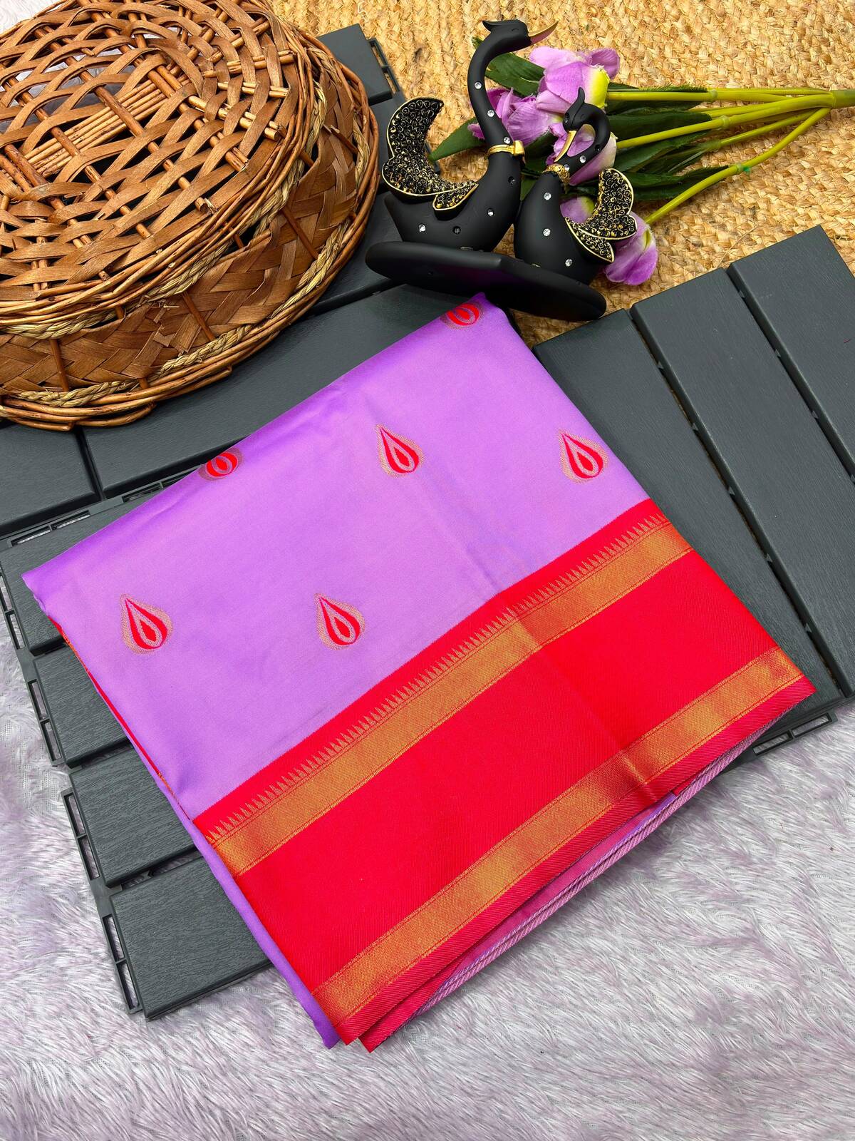 Palimpsest Lavender Paithani Silk Saree With Engrossing Blouse Piece