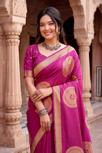 Grandiose Dark Pink Banarasi Khadi Silk Saree With Verdant Blouse Piece