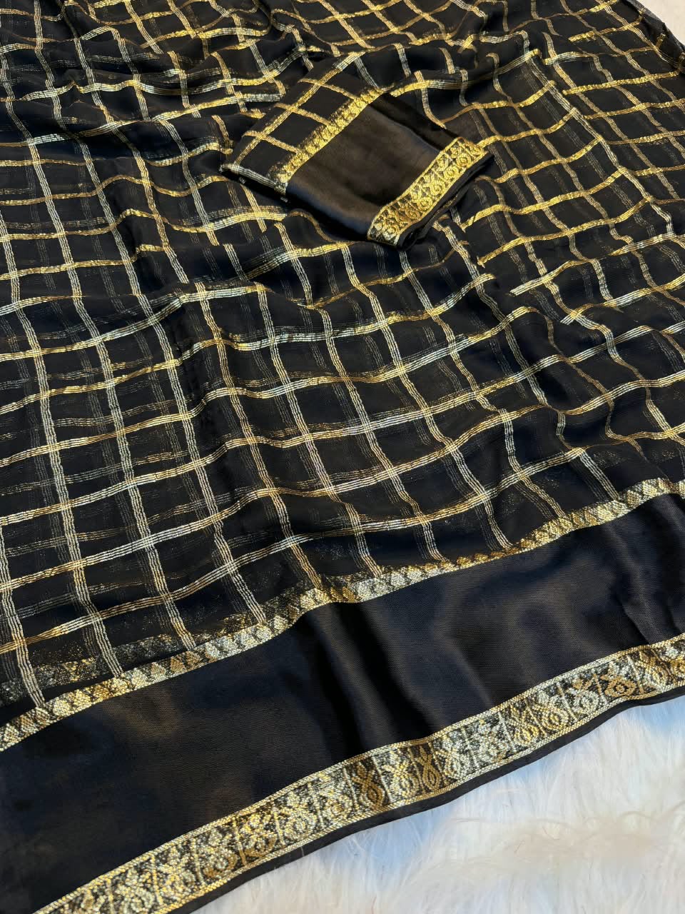 Blooming Black Banarasi Viscose Silk Saree With Brood Blouse Piece