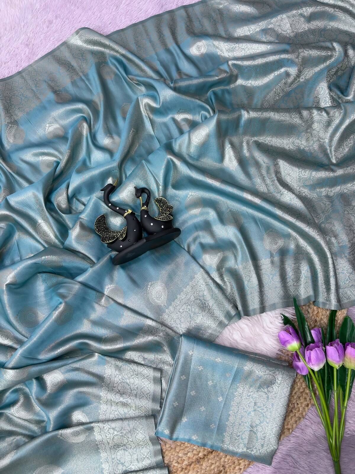 Redolent Firozi Banarasi Tissue Silk Saree With Demesne Blouse Piece