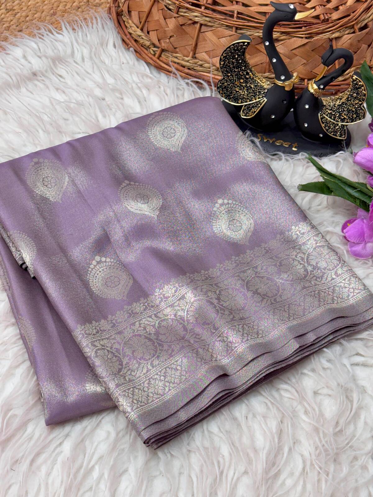 Scintillating Lavender Banarasi Tissue Silk Saree With Cynosure Blouse Piece