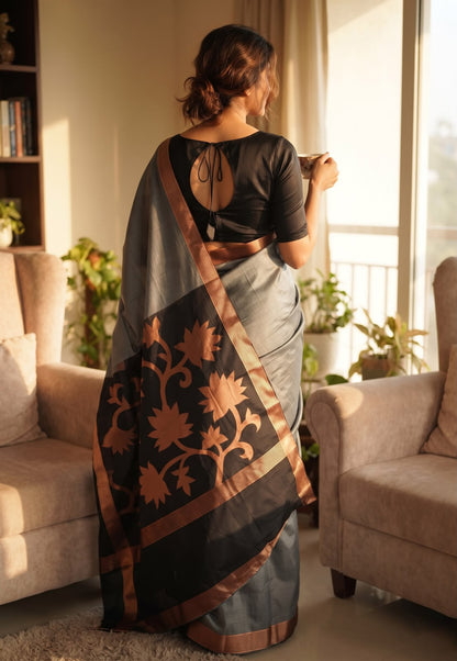 Exquisite Grey Cotton Silk Saree With Opulent Blouse Piece