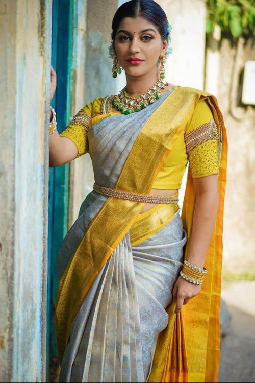 Load image into Gallery viewer, Jazzy Off White Soft Silk Saree With Adorning Blouse Piece
