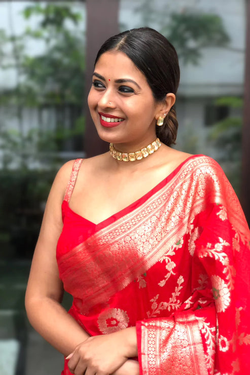 Classy Red Soft Silk Saree With Traditional Blouse Piece