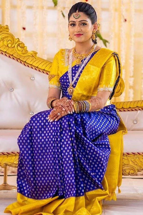 Load image into Gallery viewer, Mesmeric Royal Blue Soft Silk Saree With Phenomenal Blouse Piece
