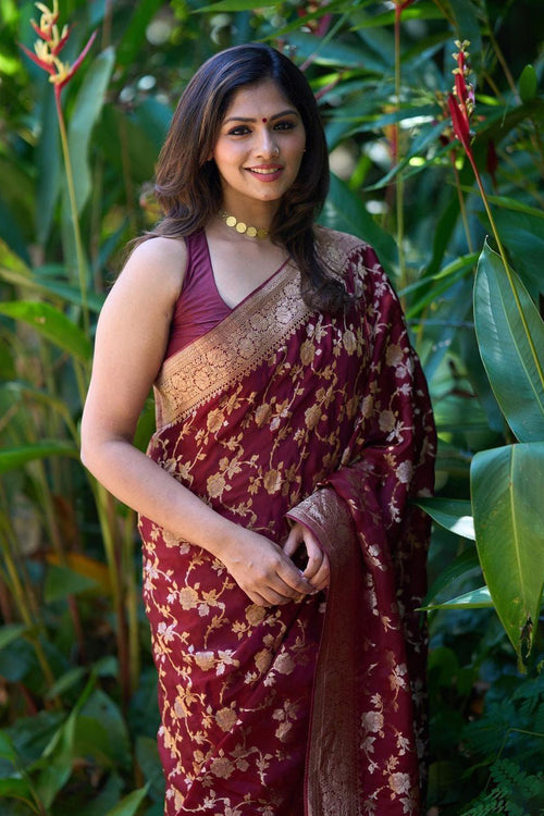 Load image into Gallery viewer, Enticing Wine Soft Silk Saree With Glorious Blouse Piece
