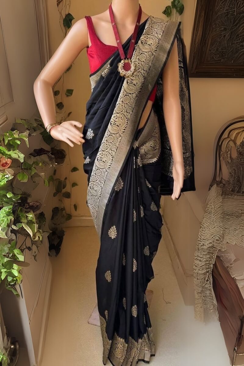 Unique Black Soft Silk Saree With Jazzy Blouse Piece