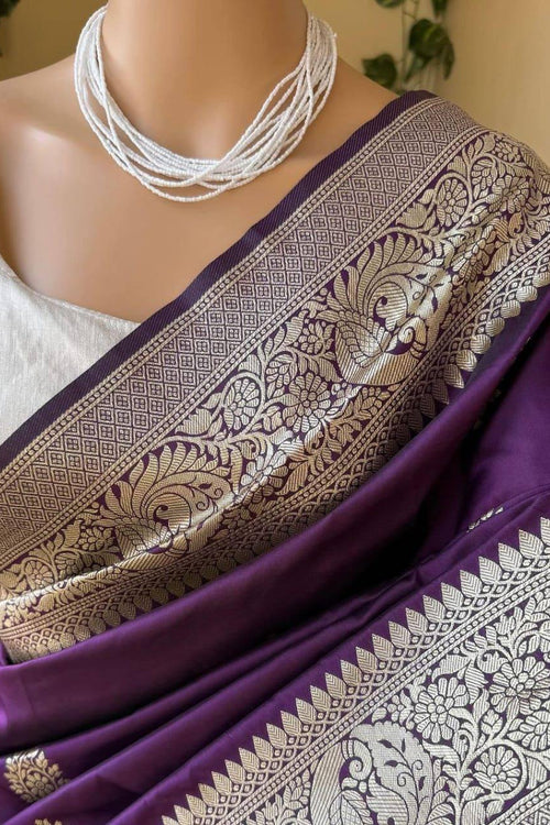 Load image into Gallery viewer, Flameboyant Purple Soft Silk Saree With Stunner Blouse Piece
