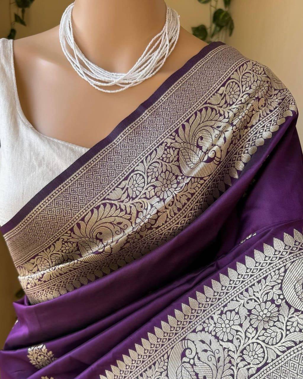 Flameboyant Purple Soft Silk Saree With Stunner Blouse Piece