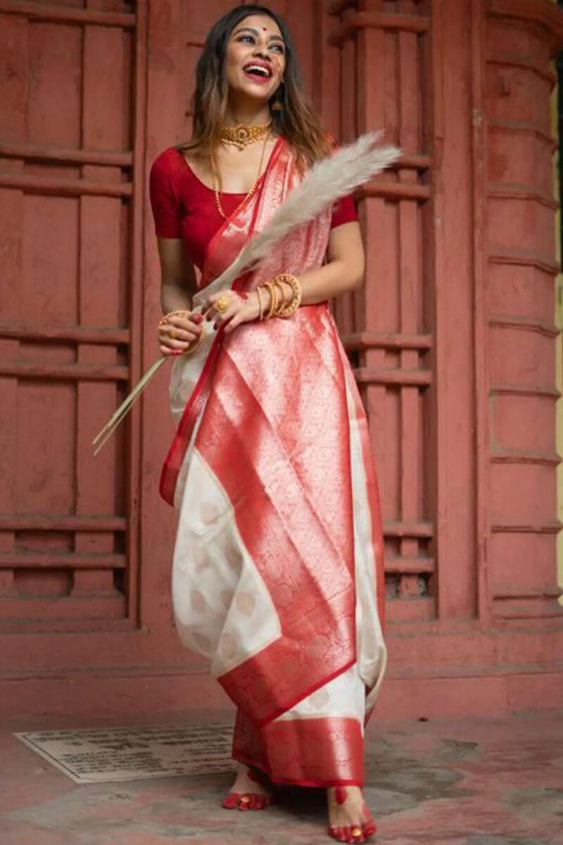 Outstanding Off White Soft Silk Saree With Twirling Blouse Piece