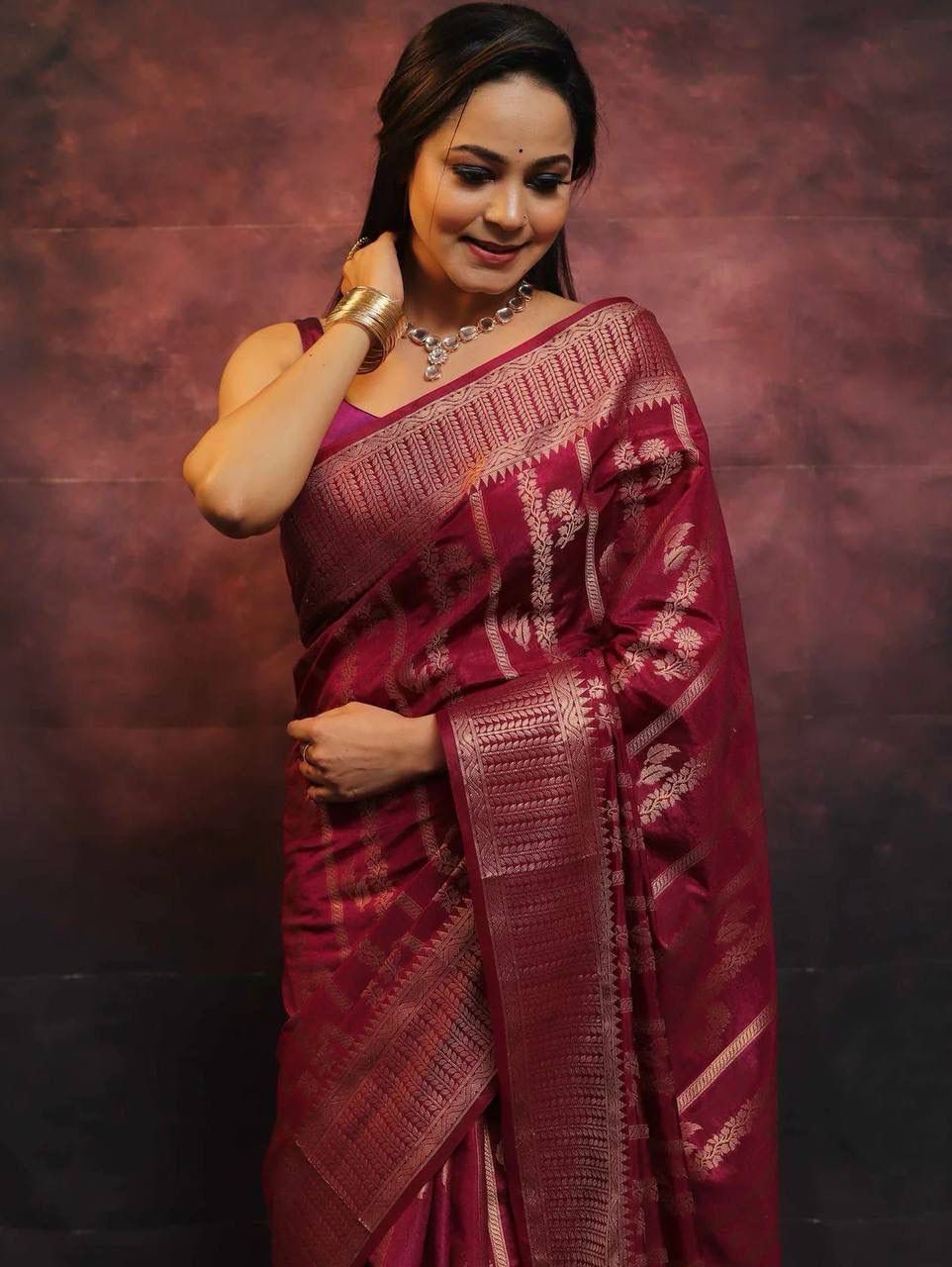 Alluring Wine Soft Silk Saree With Amazing Blouse Piece